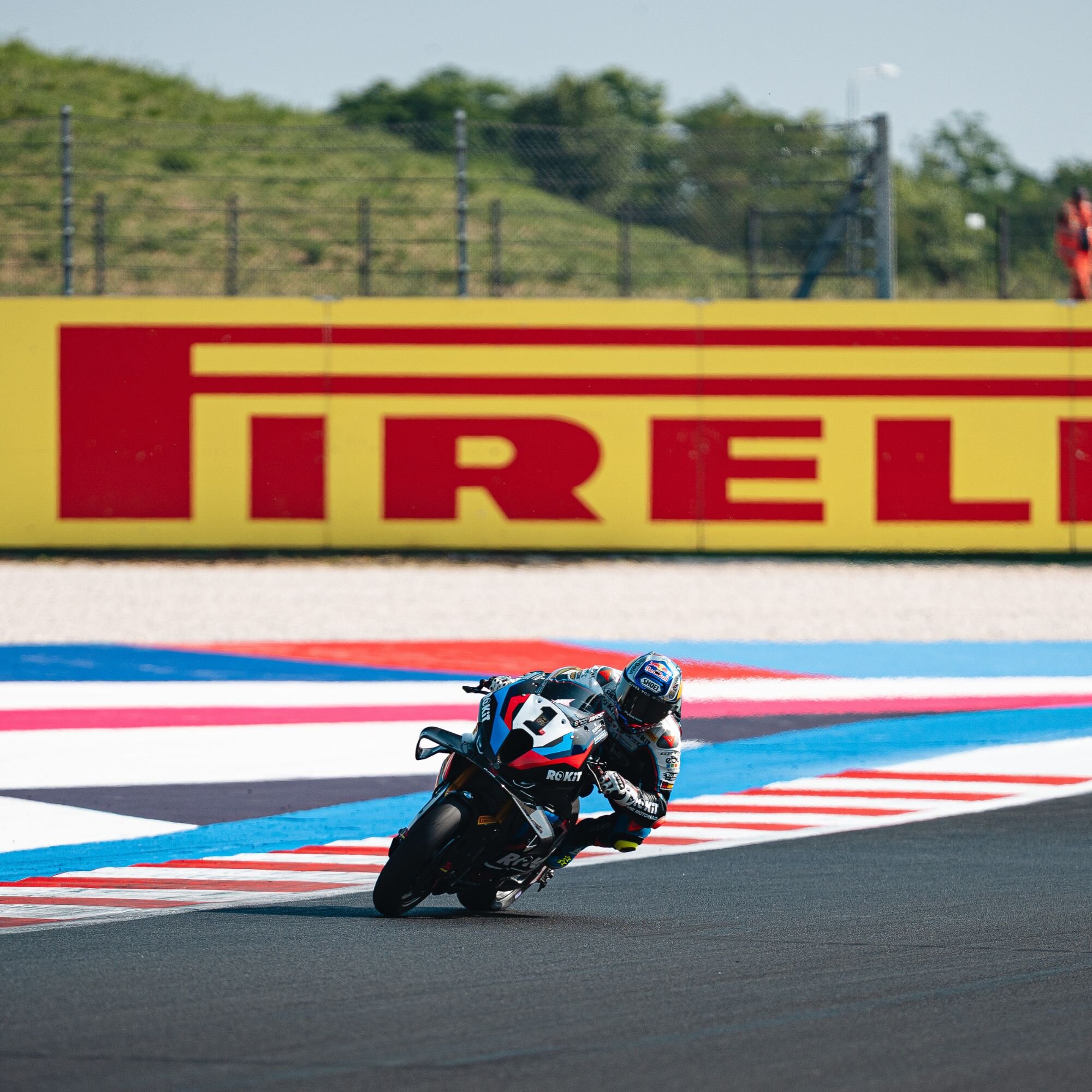 WSBK第6戦エミリア・ロマーニャレースレポート／MotoGP移籍発表のトプラク・ラズガットリオグルが、2024年に続き3レースで勝利