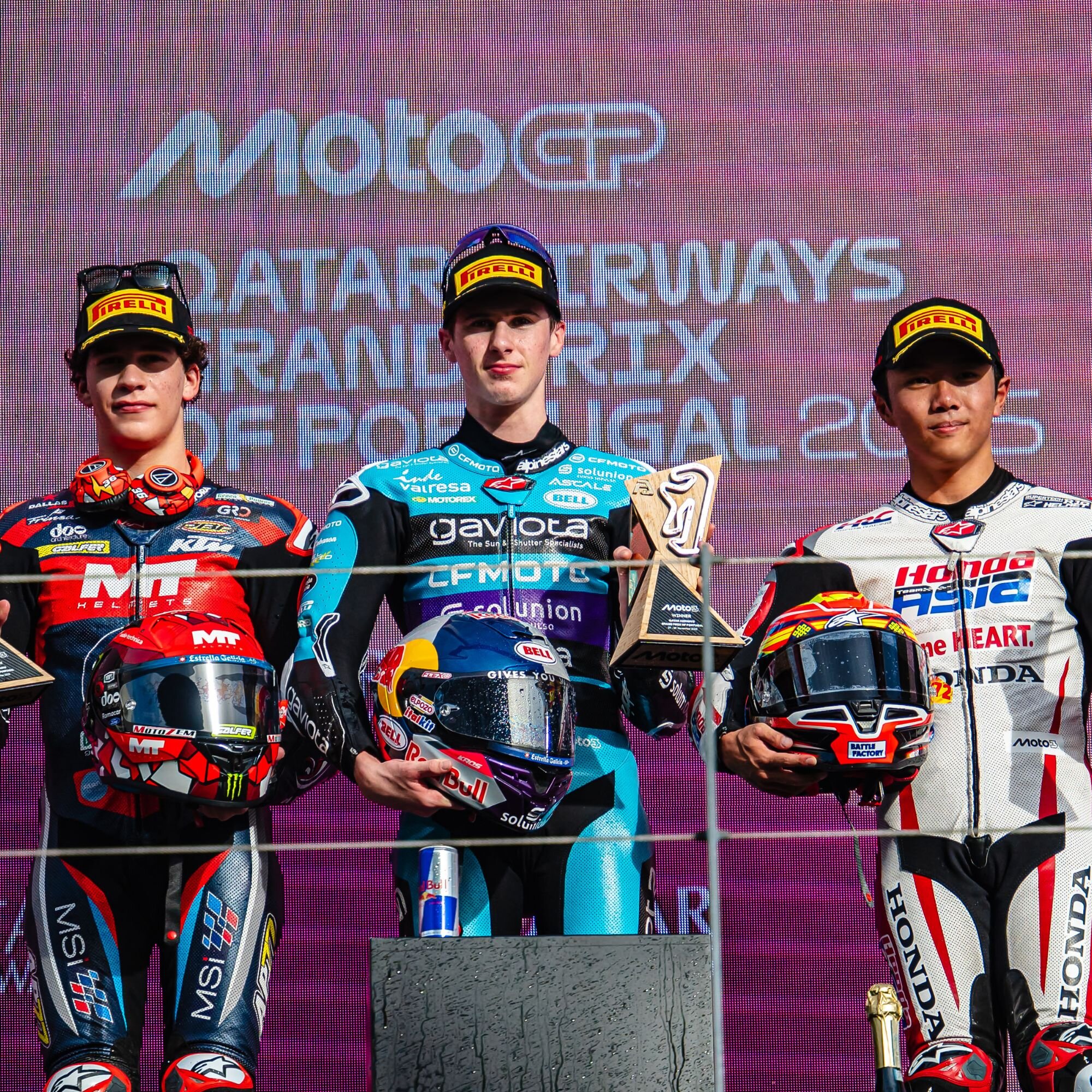 MotoGP第21戦ポルトガルGP Moto2、Moto3/古里太陽が笑顔の3位。2戦連続の表彰台獲得