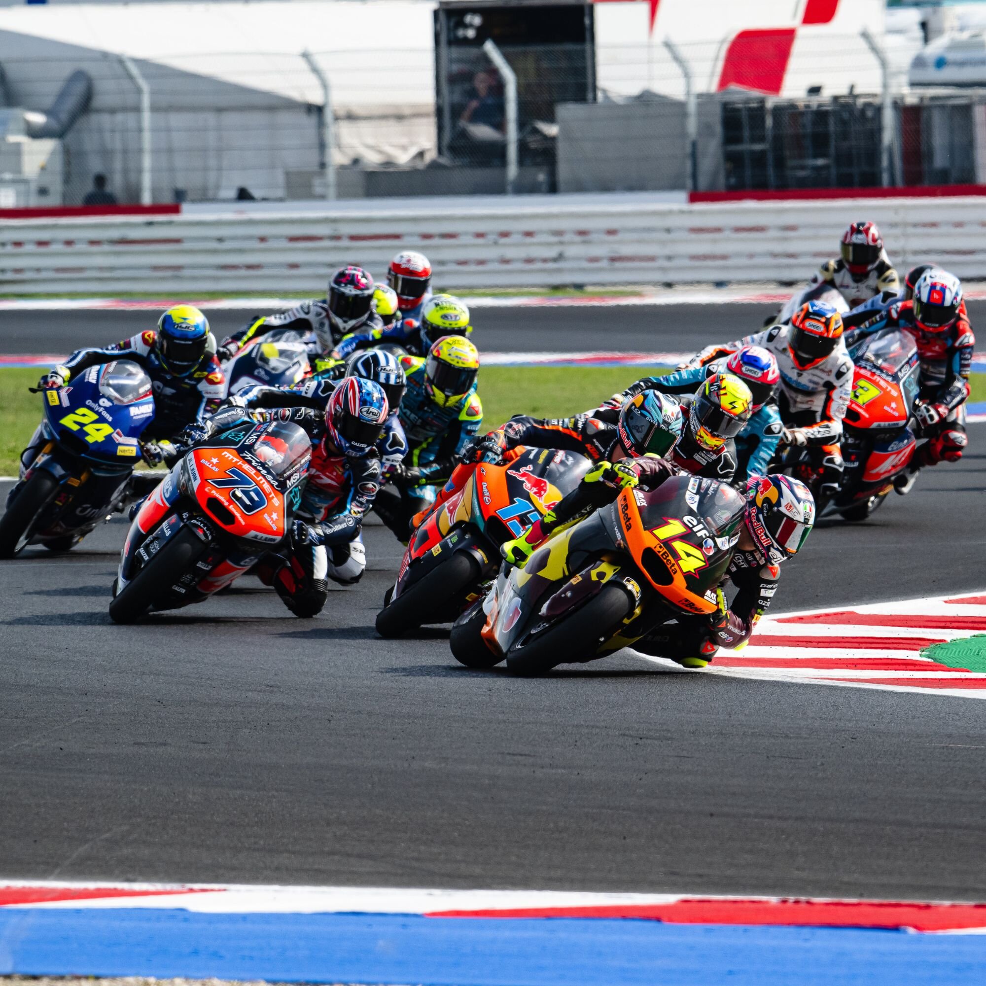 MotoGP第14戦エミリア・ロマーニャGP Moto2、Moto3レースレポート／小椋藍、表彰台獲得ならずも、ランキングトップの座を堅守