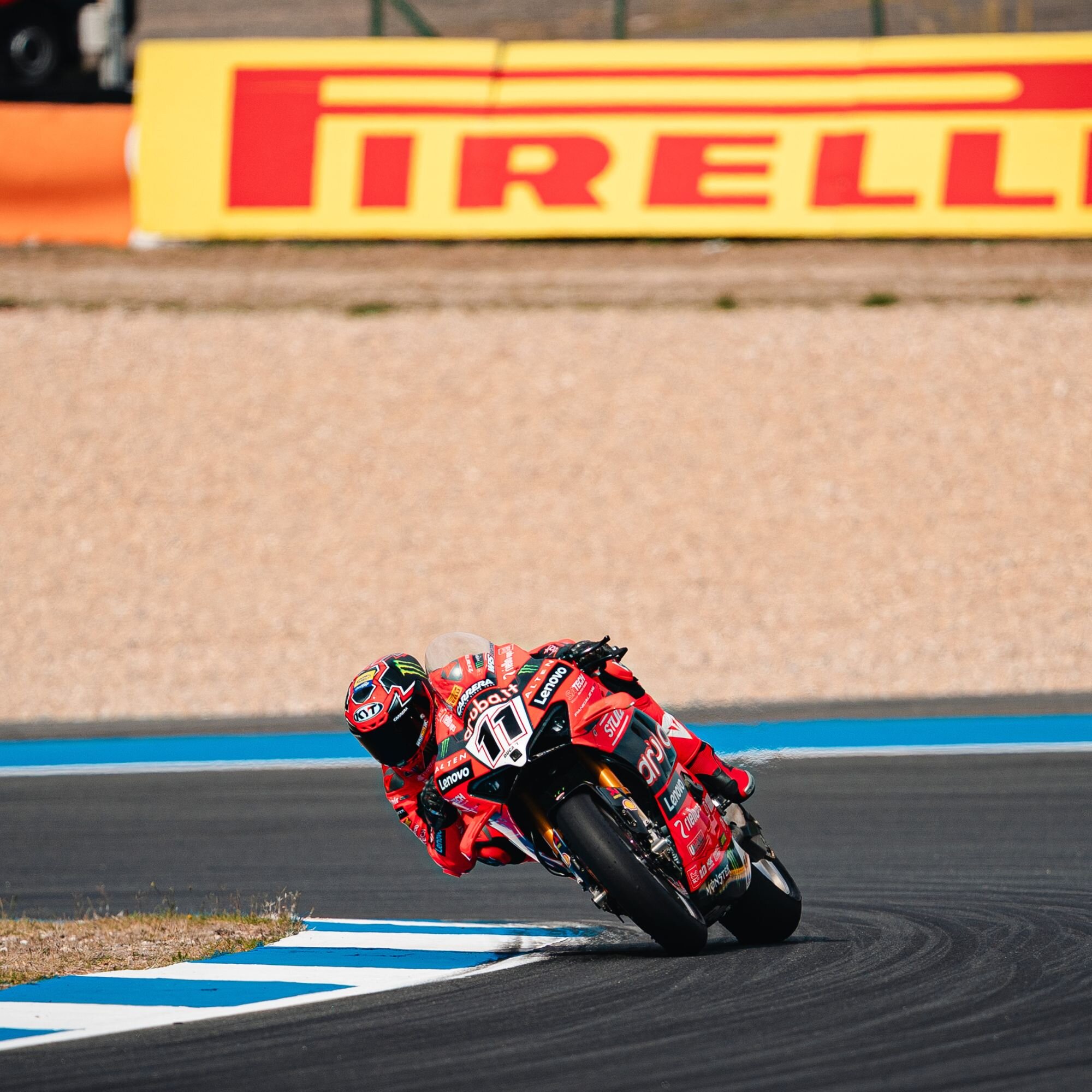 WSBK第11戦エストリルレースレポート/ブレガ、望みをつなぐレース2の優勝。39ポイント差でタイトル争いは最終戦へ