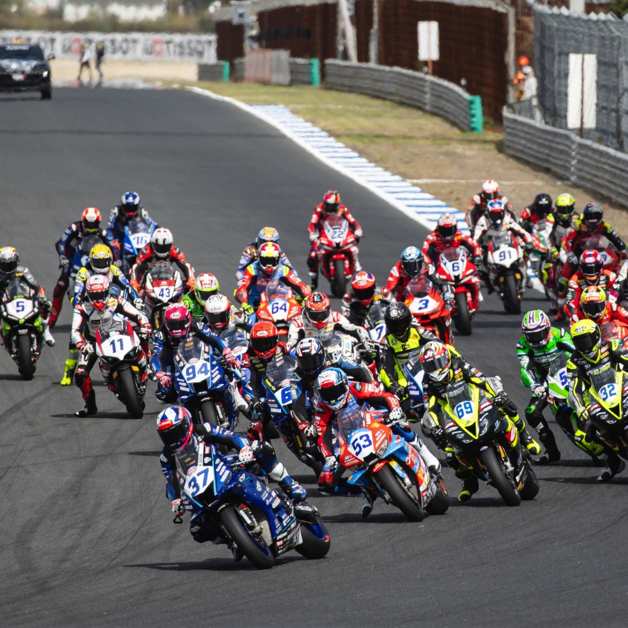 ブレガが年間29勝の歴代新記録、高平理智は日本人初のR3王者に｜WorldSBK 2026 エストリル