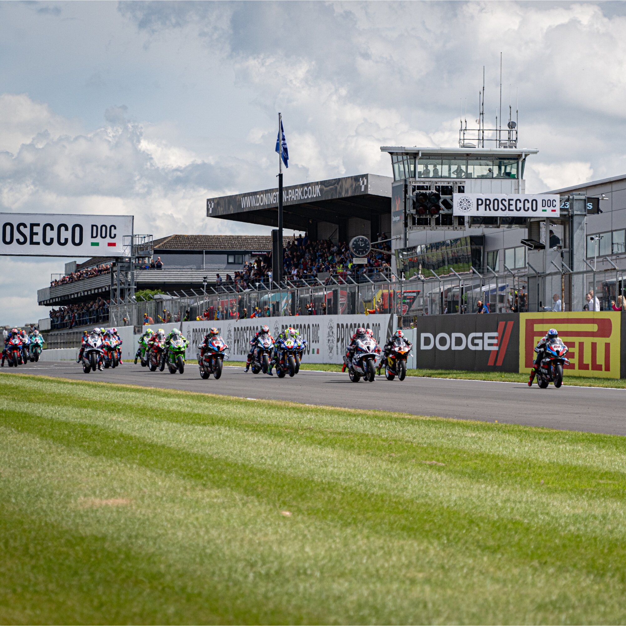 WSBK第5戦イギリスレースレポート／再び3レースで勝利のラズガットリオグル、「少しずつタイトルに近づいている」
