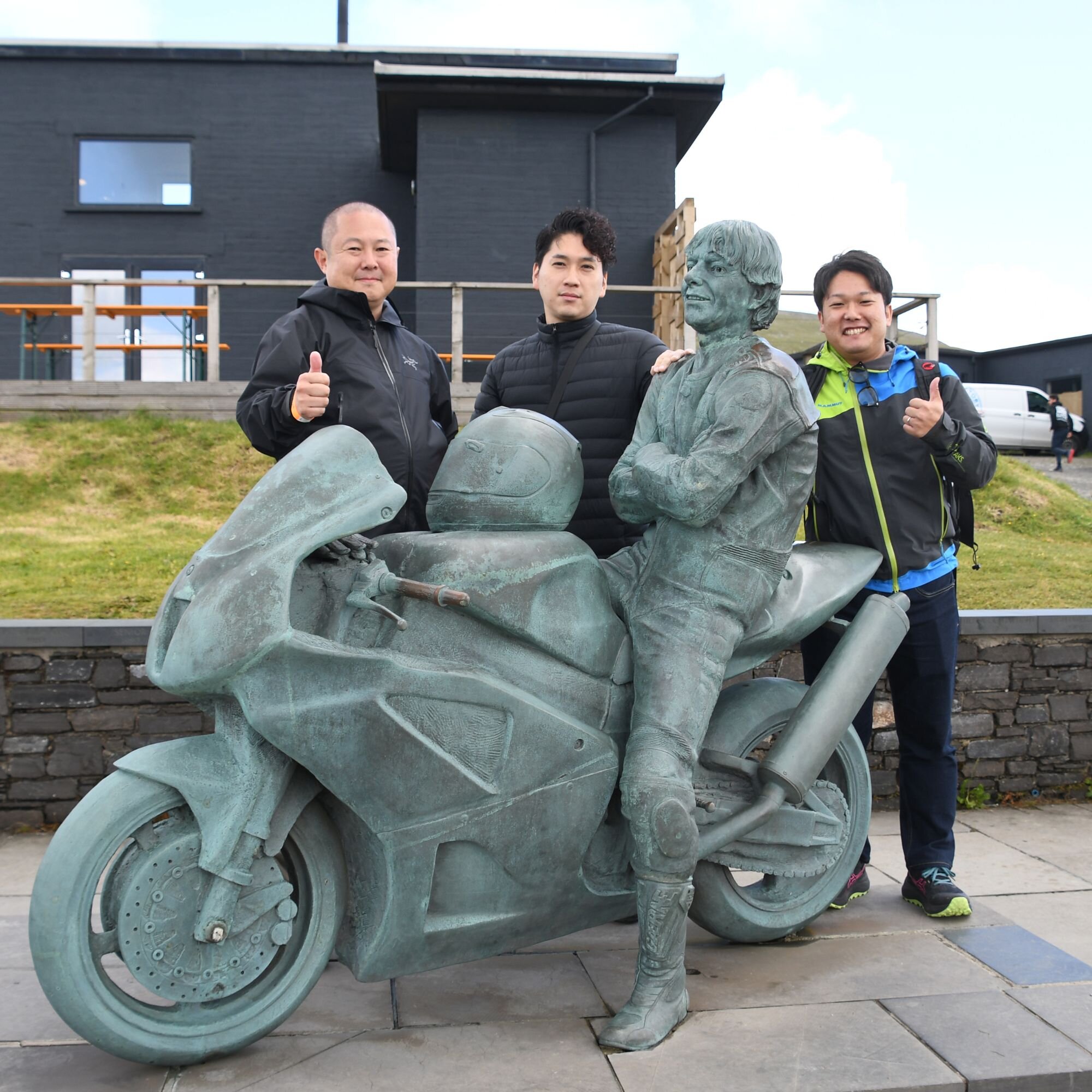 2025マン島TTレース「メッツラーVIPエクスペリエンス」レポート